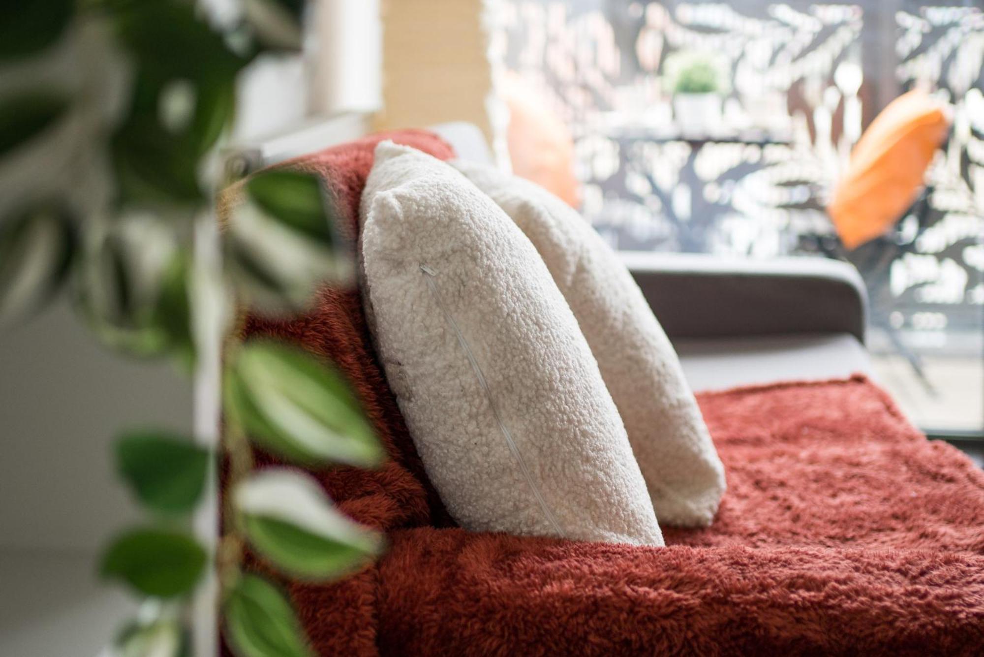 Canning Town -2 Bed Luxury Apartment 런던 외부 사진